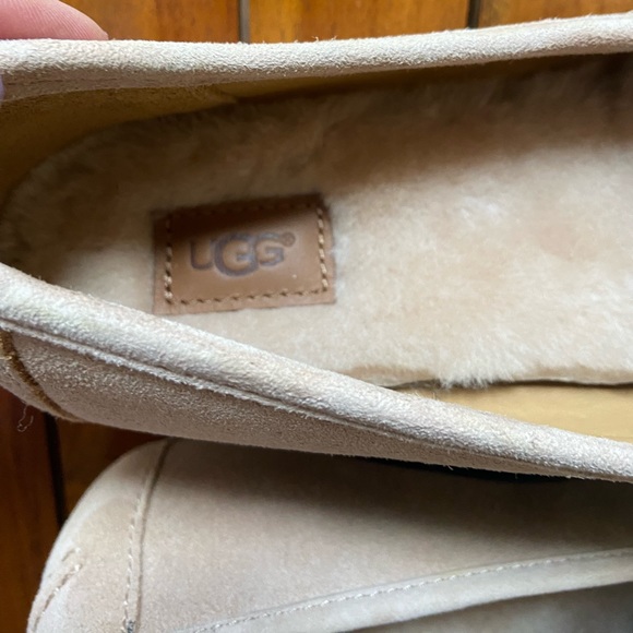 New- UGG Kaley Wisp Genuine Shearling Flats - Picture 13 of 16